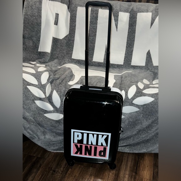 VS PINK RARE HTF 2018 HARD PLASTIC SHELL BLACK/WHITE LOGO ROLLING SUITCASE. - Picture 6 of 16